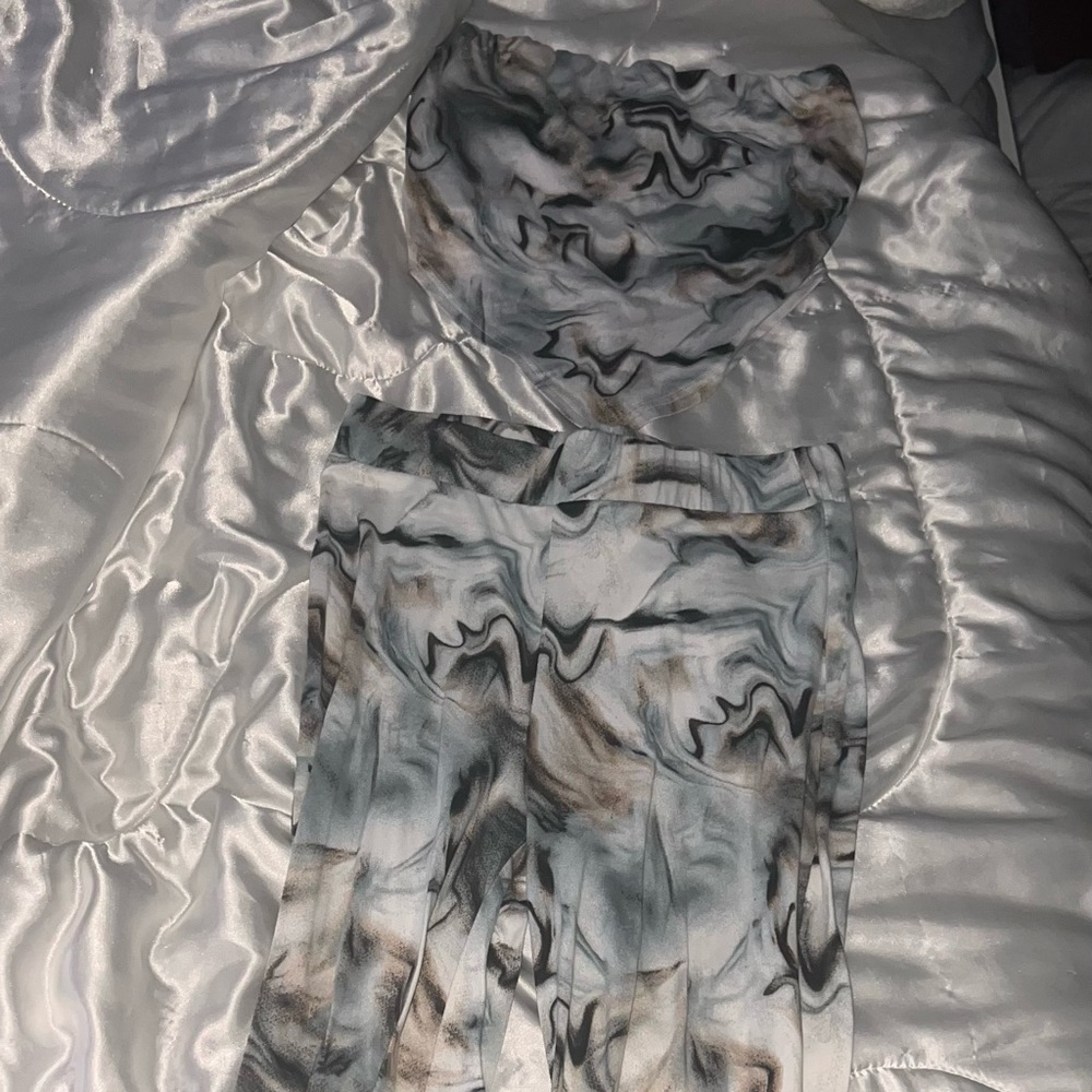 Tie Dye 2 piece pants set, bandana top